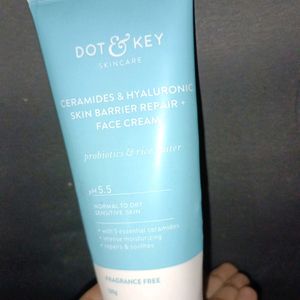 Combo Of Dot&Key Moisturizer & Derma.Co Kojic Acid