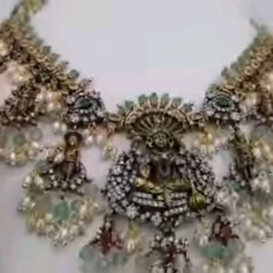 Premium Quality Matt Antique Neckpiece With Butta Earrings New Peace Only