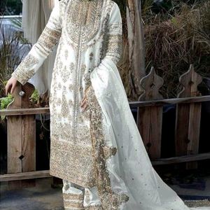 New Standard Pakistani Poshaq Dresses Beautiful Dr