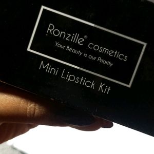 Ronzille Mini Lipstick