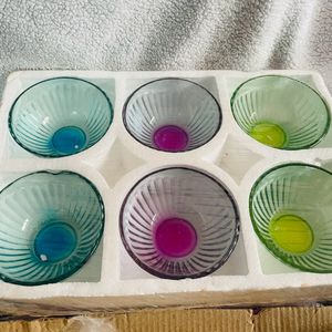 6 pc Glass Bowls New And Packed