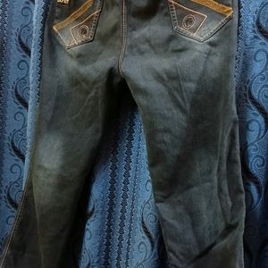 2 Pcs Full Pant.