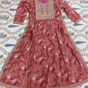 Beautiful Anaira Suit