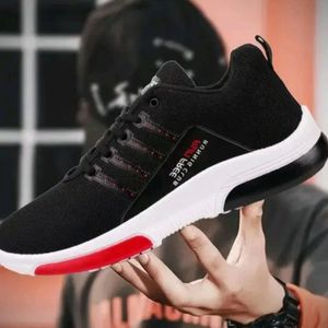 PREMIUM TRENDING CASUAL SHOES FOR MEN