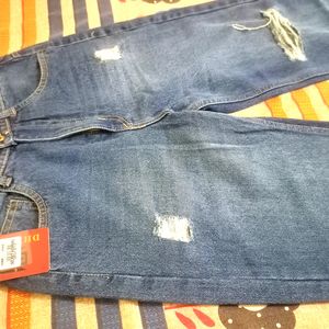 High-waisted Straight Jeans