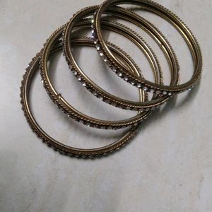 Two Hand ✋ ✋ Bangle