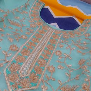 Tissue Embroidery Suit