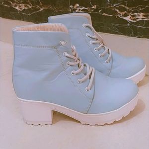 Aesthetic Women Boots