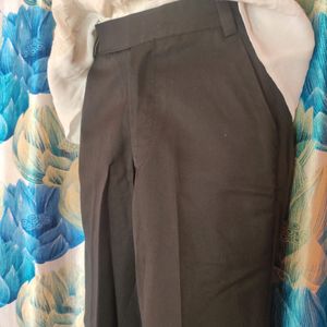 Trouser Black New With Tag Sale Hai