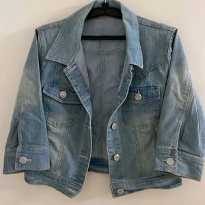 Casual Denim Jacket .