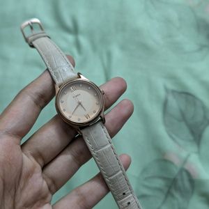 Timex Peach Colored Wristwatch 🍑