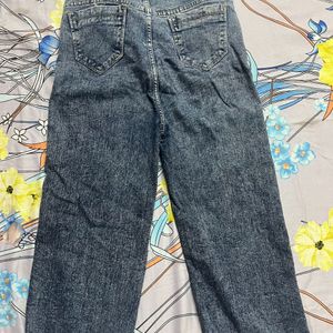 Women Stright Fit Denims