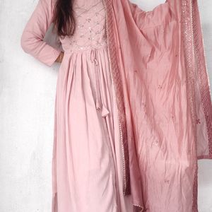 Peach Coloured Mirror Work Kurta With Heavy Dupata