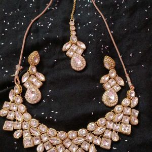 Jwellery Party Wear/Bridal Set With Hair Piece