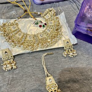 Heavy Necklace With Earrings And Maangtikka