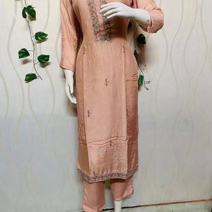 Peach Colour, Machlin Straight suit, three piece