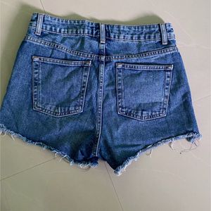 Dinem Shorts