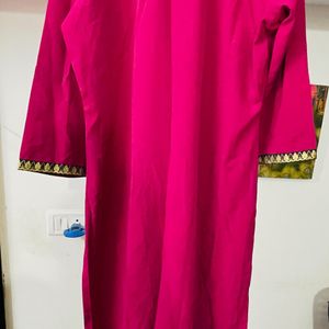 🎉Offer Accepted 🎉Pink Solid Kurta With Trouser