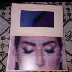 New Nude Eyeshadow pallete not used