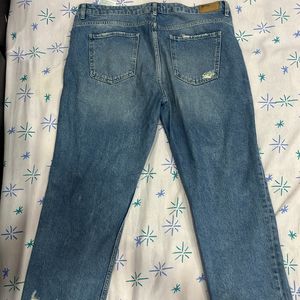 Zara Ripped Denim Jeans With Embroidery