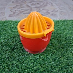 Plastic Manual Juicer