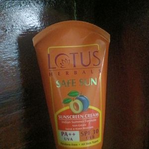 Lotus Sunscreen🥳😍🥳