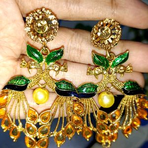 DAZZLING GOLD PEACOCK EARRINGS