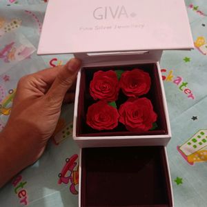 "GIVA" Gift Box... New