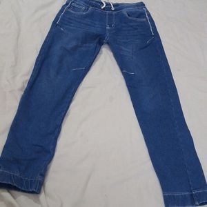 Jeans With Elastic