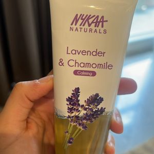 Nykaa Naturals Lavender & Chamomile Face Wash