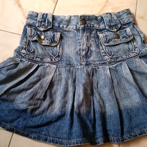 Pretty Y2K Pleated Denim Skirt