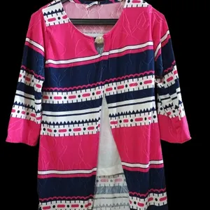 Three-quarter sleeves Tunic