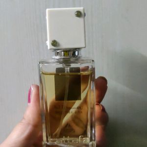 Lattafa Ana Abiyad White EDP