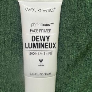 Wet N Wild Photofocus Face Primer Dewy Lumineux