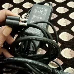 2 HP LAPTOP CHARGER 65 +65 WATT NEW AND ORIGINAL