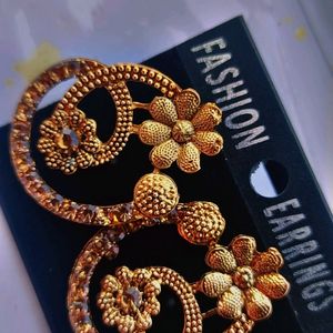 Golden Earrings Studs