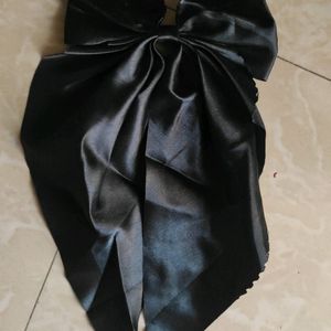 Black Hair Bow Clip