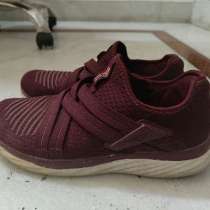 Red Tape Men Maroon Walking Shoes, Size : 6