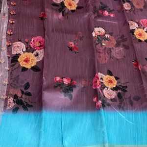 New Floral Print Saree For Grabs