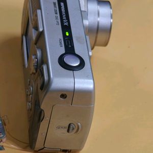 SONY DIGITAL CAMERA