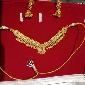 Golden Neckless With Jhumka