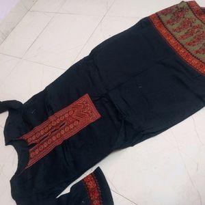 Embroydari Pakisatani Suit