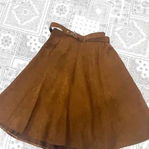 Vintage Skirt + Guaranteed Free Gift