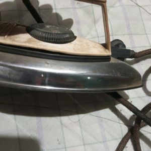 Bajaj Cloth Iron