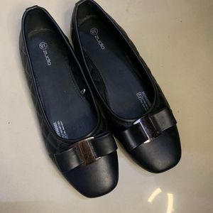 Black Flat Shoe