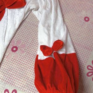 Shelin.Red.White Top And Red.Trousers butterfly