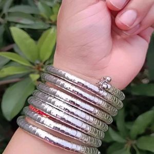 Top Running Daily Use Or Party Wear Spiral Bangle