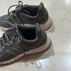 Sports Shoes (eur 39)