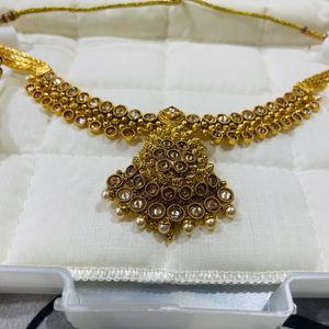 Golden Necklace With Moti