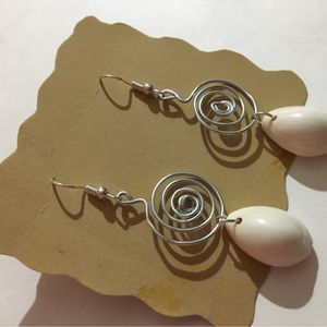 Silver Spiral With She’ll Dangling Earrings